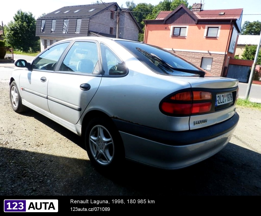 Renault Laguna, 1998 - pohled č. 6