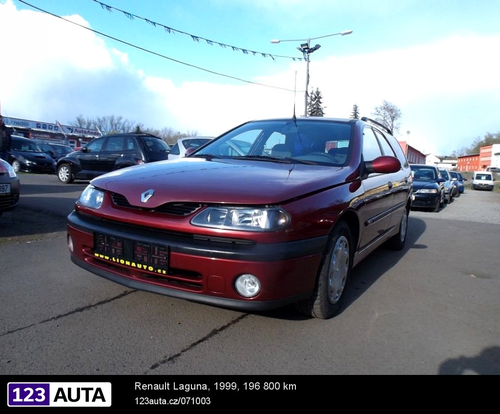 Renault Laguna, 1999 - celkový pohled