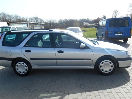 Renault Laguna, 1999 - pohled č. 6