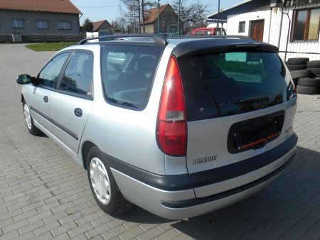 Renault Laguna, 1999 - pohled č. 9