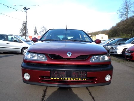 Renault Laguna, 1999 - pohled č. 2