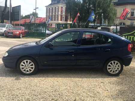 Renault Mégane, 2011 - pohled č. 4