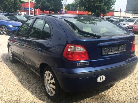 Renault Mégane, 2011 - pohled č. 5