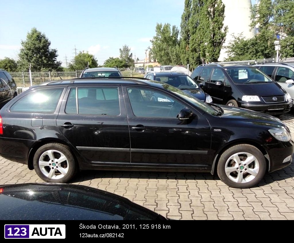 Škoda Octavia, 2011 - pohled č. 4