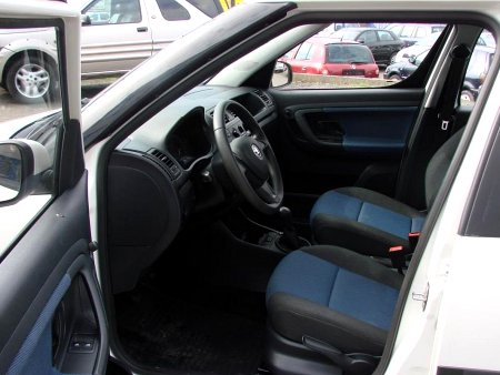 Škoda Roomster, 2014 - pohled č. 9