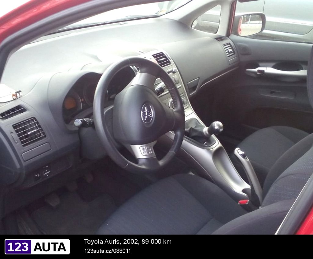 Toyota Auris, 2002 - pohled č. 8