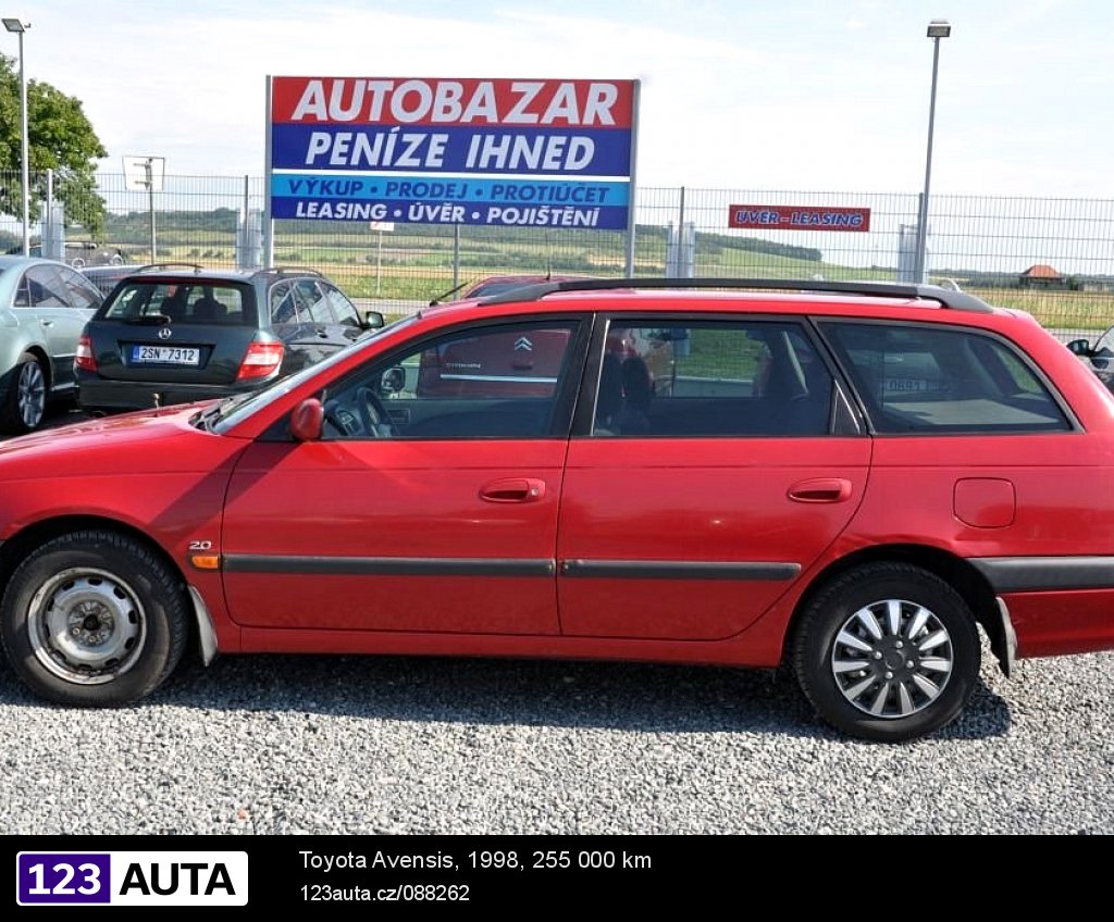 Toyota Avensis, 1998 - pohled č. 2