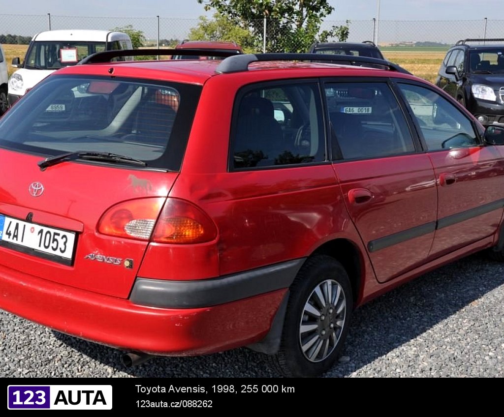 Toyota Avensis, 1998 - pohled č. 5