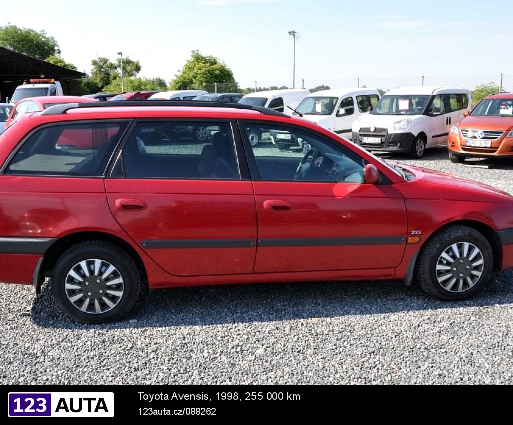 Toyota Avensis, 1998 - pohled č. 6