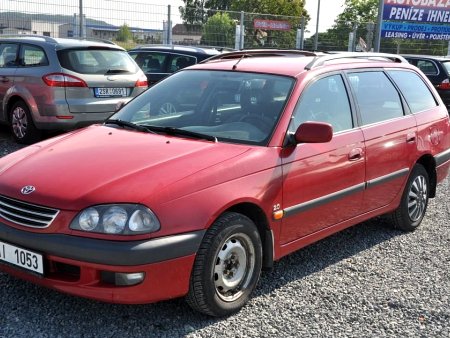 Toyota Avensis, 1998