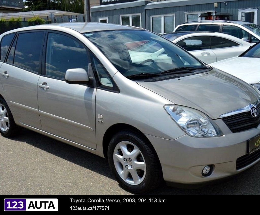 Toyota Corolla Verso, 2003 - pohled č. 2