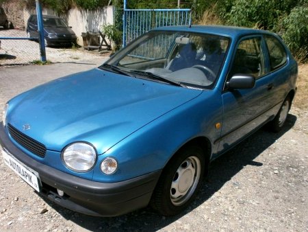 Toyota Corolla, 1999 - pohled č. 2