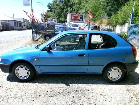 Toyota Corolla, 1999 - pohled č. 4