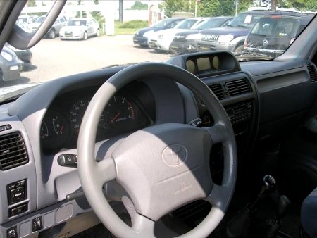 Toyota Land Cruiser, 2000 - pohled č. 5