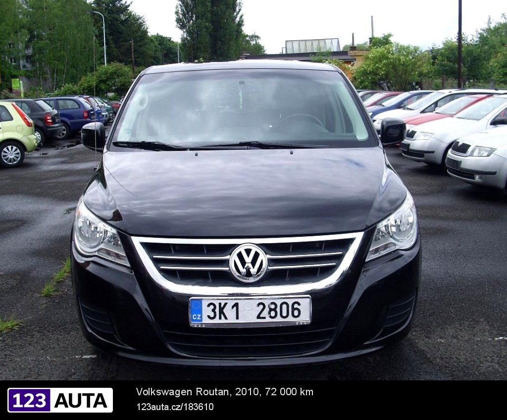 Volkswagen Routan, 2010 - pohled č. 3