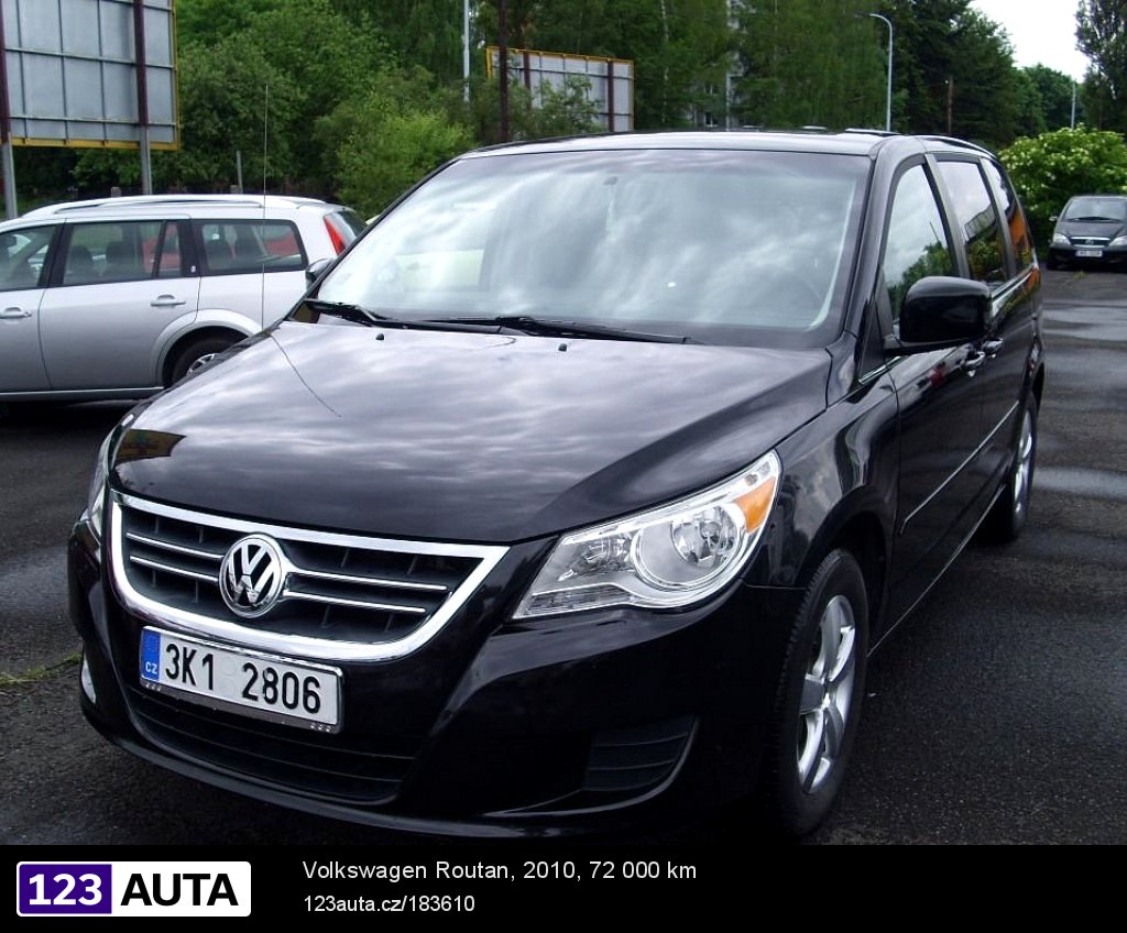 Volkswagen Routan, 2010 - pohled č. 4