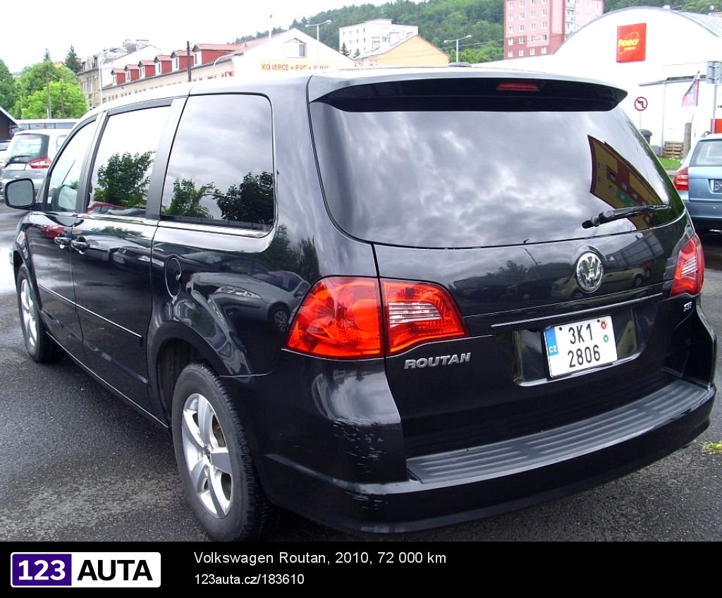 Volkswagen Routan, 2010 - pohled č. 5