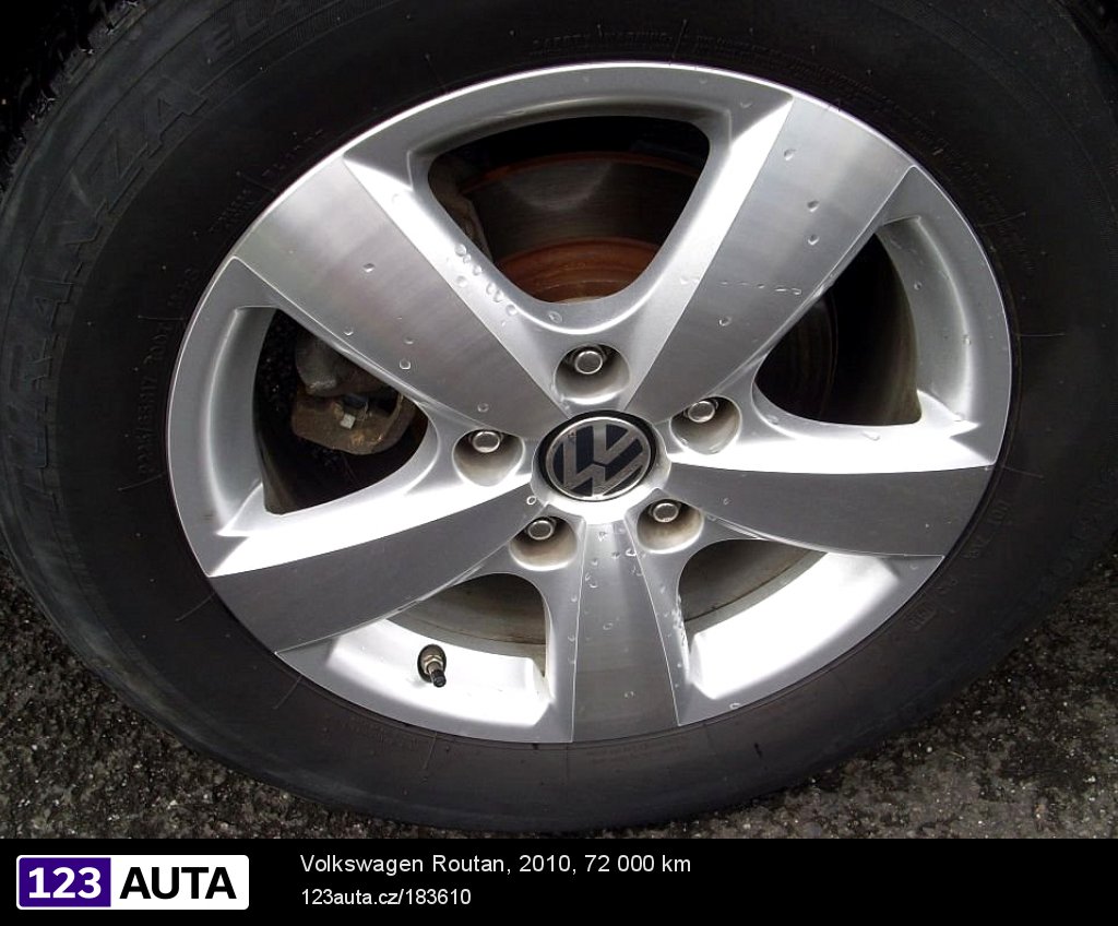 Volkswagen Routan, 2010 - pohled č. 8
