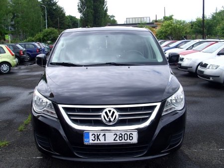 Volkswagen Routan, 2010 - pohled č. 3