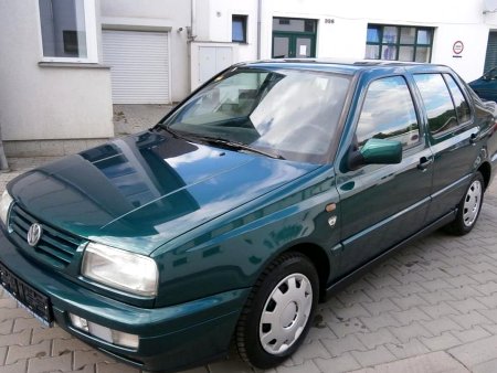 Volkswagen Vento, 1997 - pohled č. 2